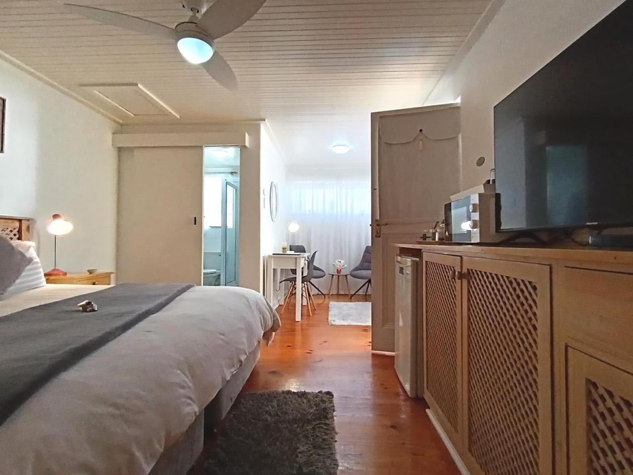 On The Bay Bed and Breakfast Port Elizabeth Buitenkant foto