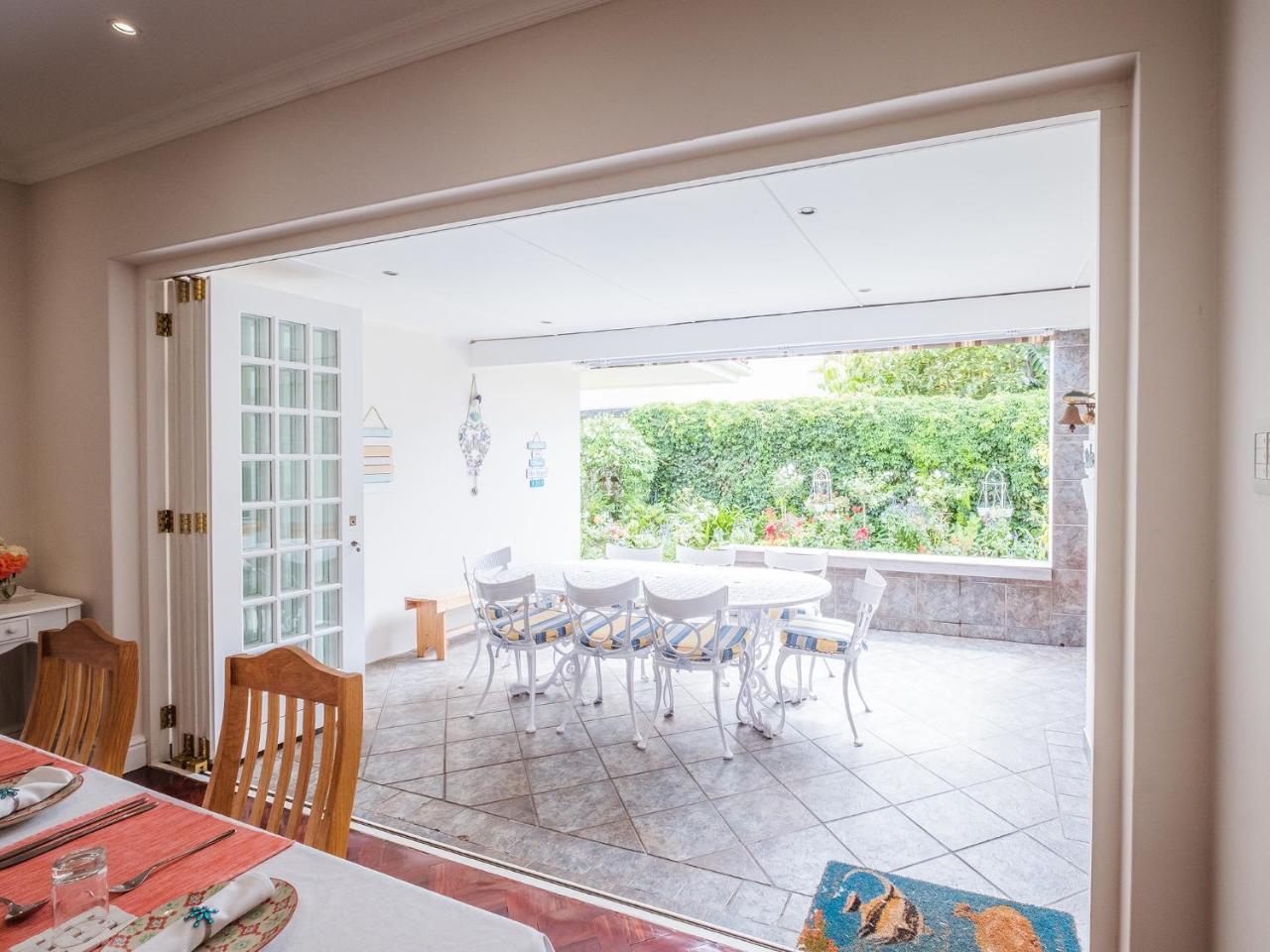 On The Bay Bed and Breakfast Port Elizabeth Buitenkant foto